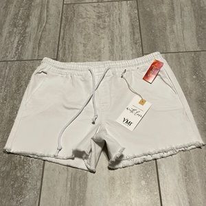 White YMI Shorts high rise Large